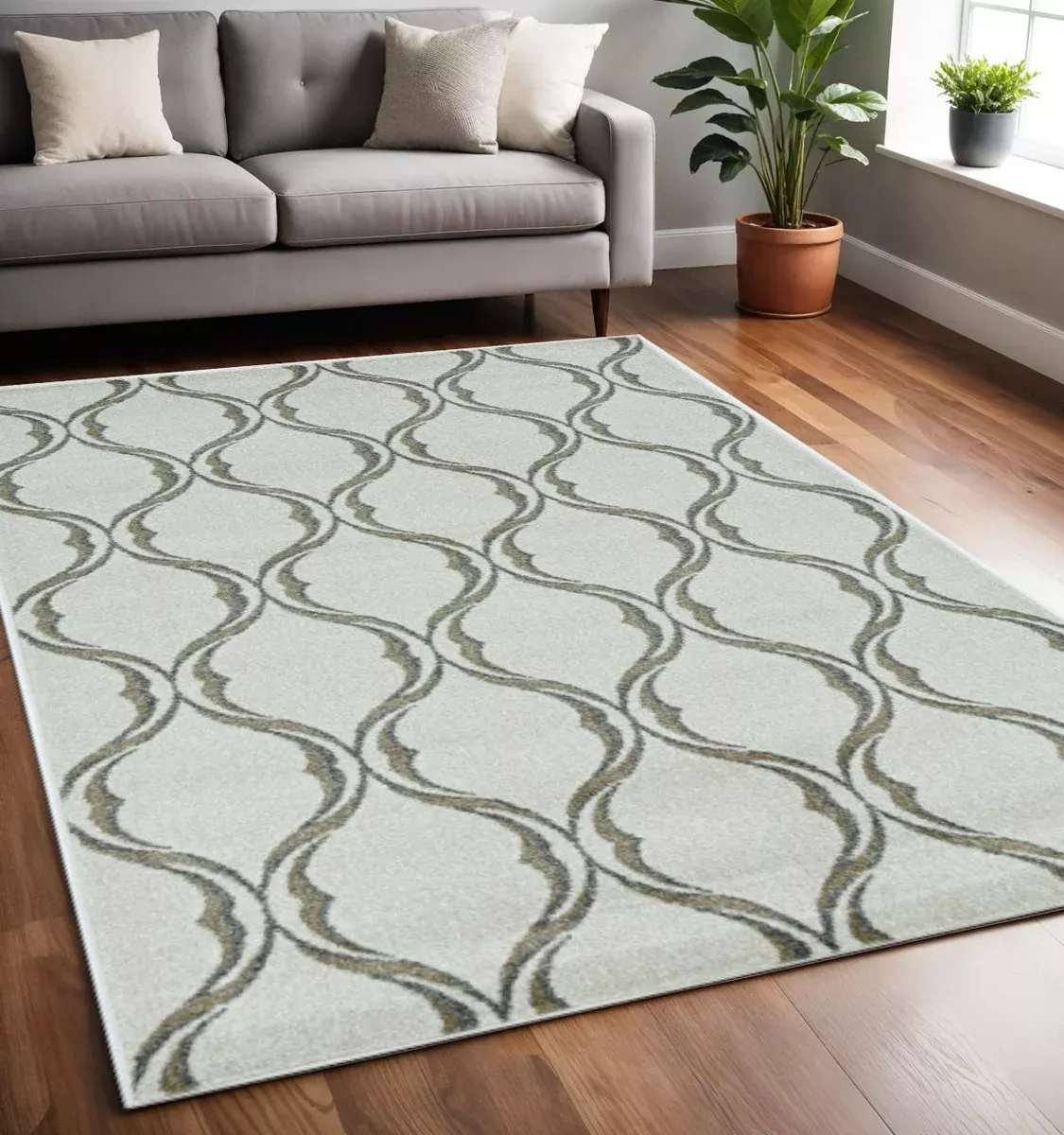 5' X 8' Sand And Green Ogee Area Rug